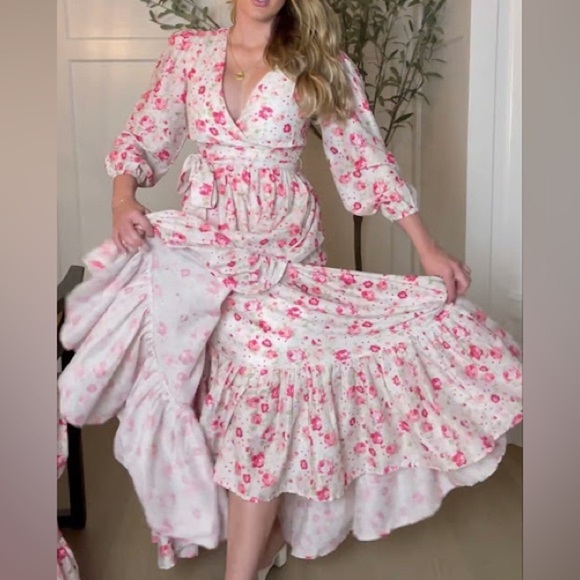 Ivy City Co Mi Amour Floral Ruffle V Neck Midi Dress Small NEW NO SASH - Picture 7 of 7